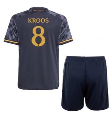 Real Madrid Toni Kroos #8 Udebanesæt Børn 2023-24 Kort ærmer (+ korte bukser)